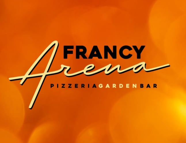 visiby marketing ético diseño de logo imagen Francy Arena Bar versión amarillo sobre fondo naranja